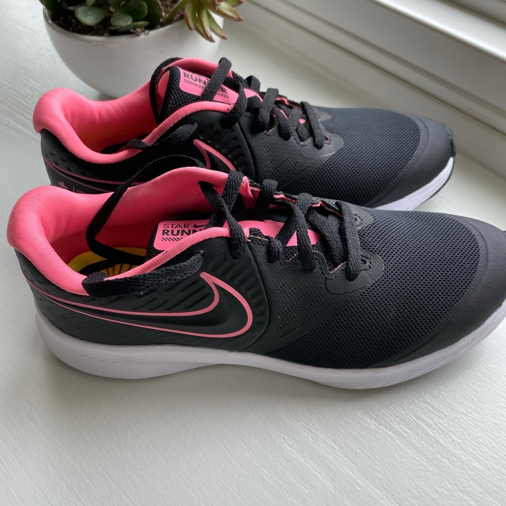 Nike - Kids size 4Y